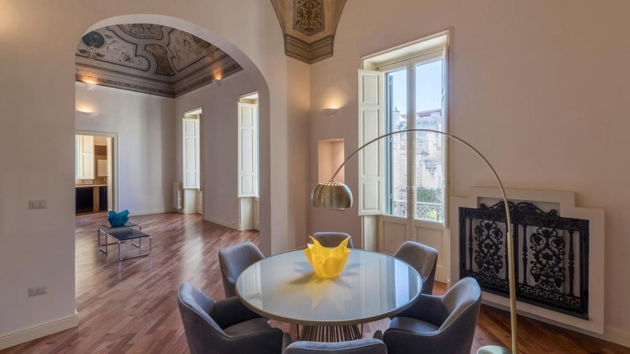 Palazzo Acquaviva - Il Giardino Sospeso Apartment Lecce Ngoại thất bức ảnh